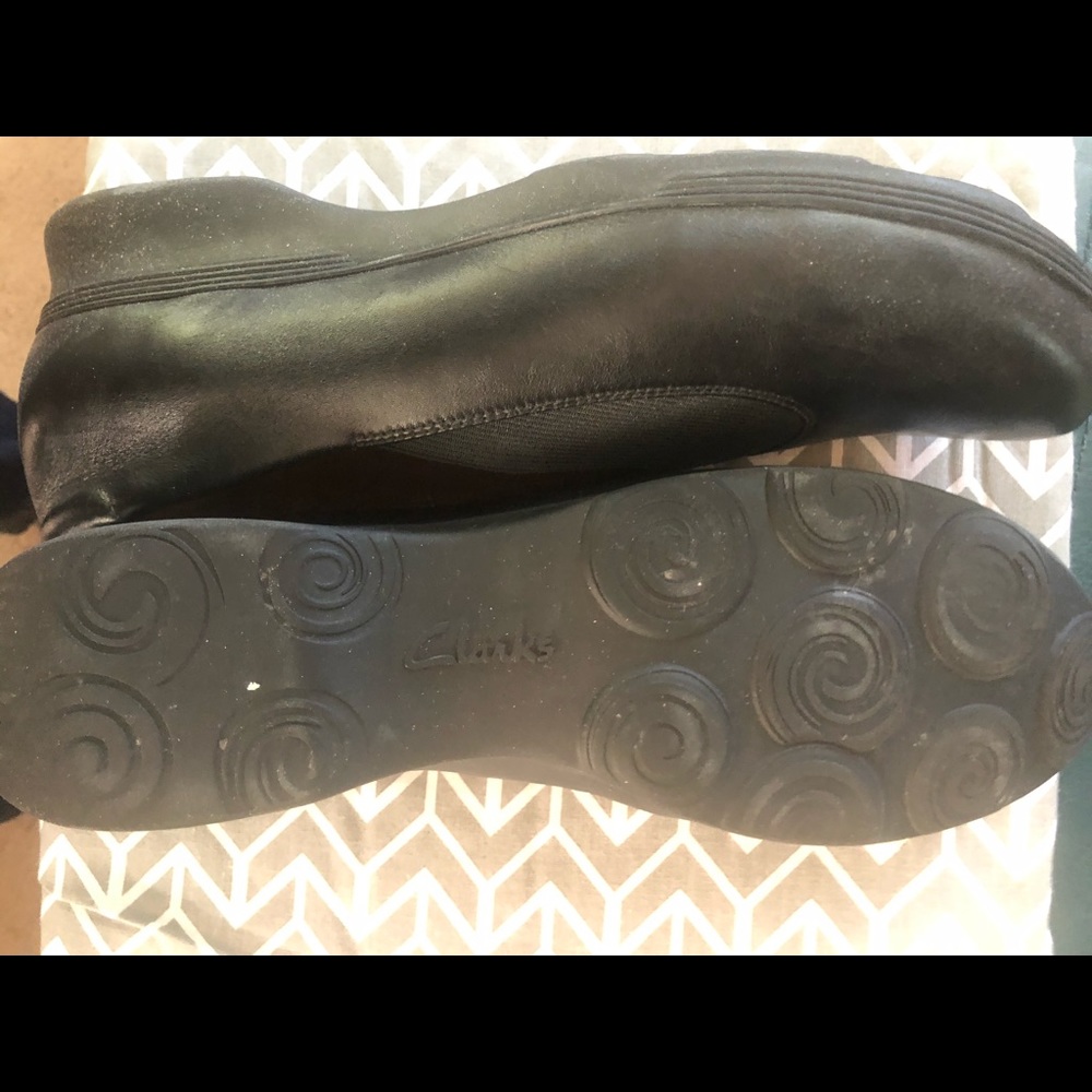 Clarks - Picture 2 of 3